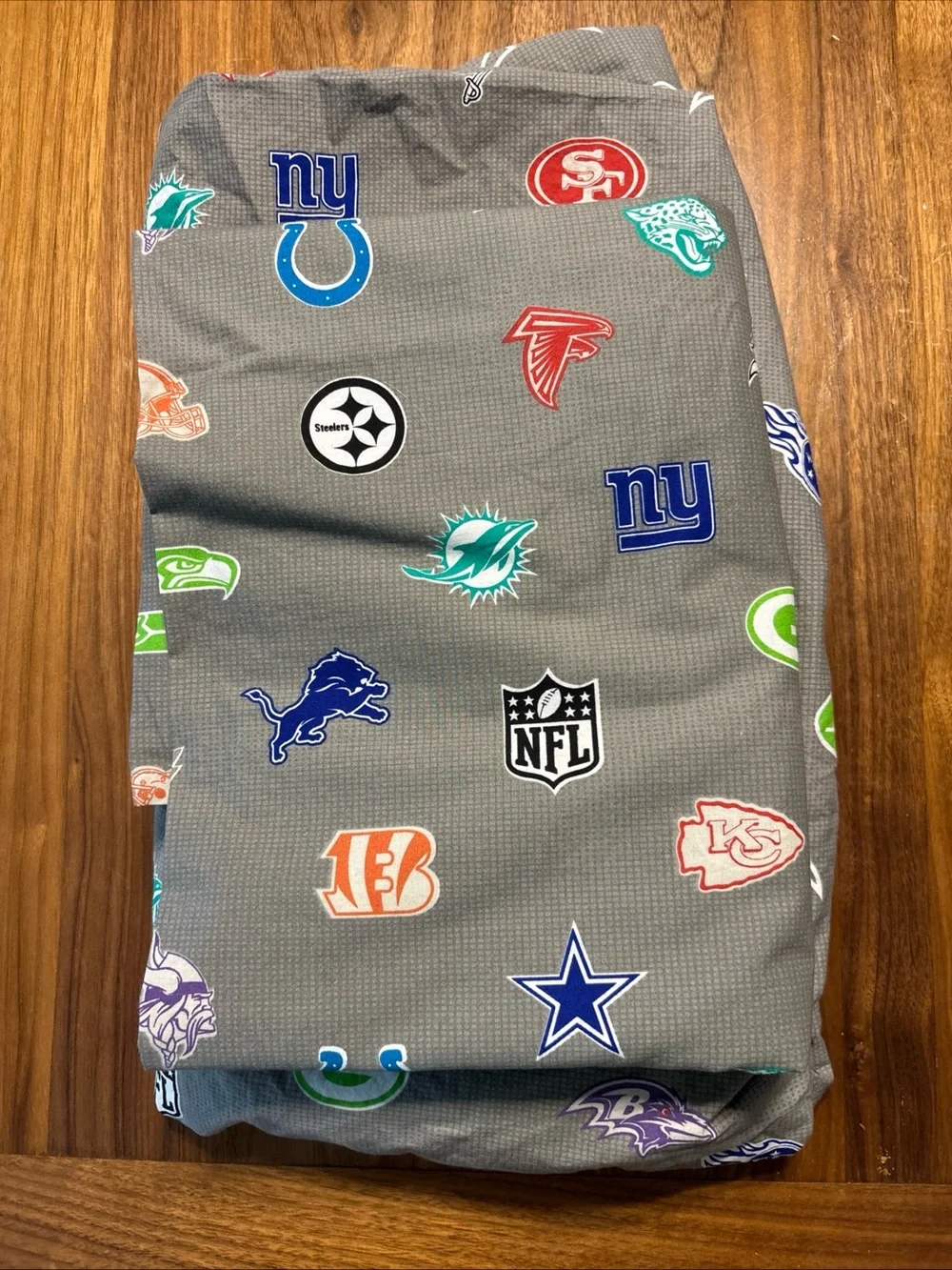 POTTERY BARN PB Teen Football NFL Logo Gray Twin Flat And Fitted Sheet